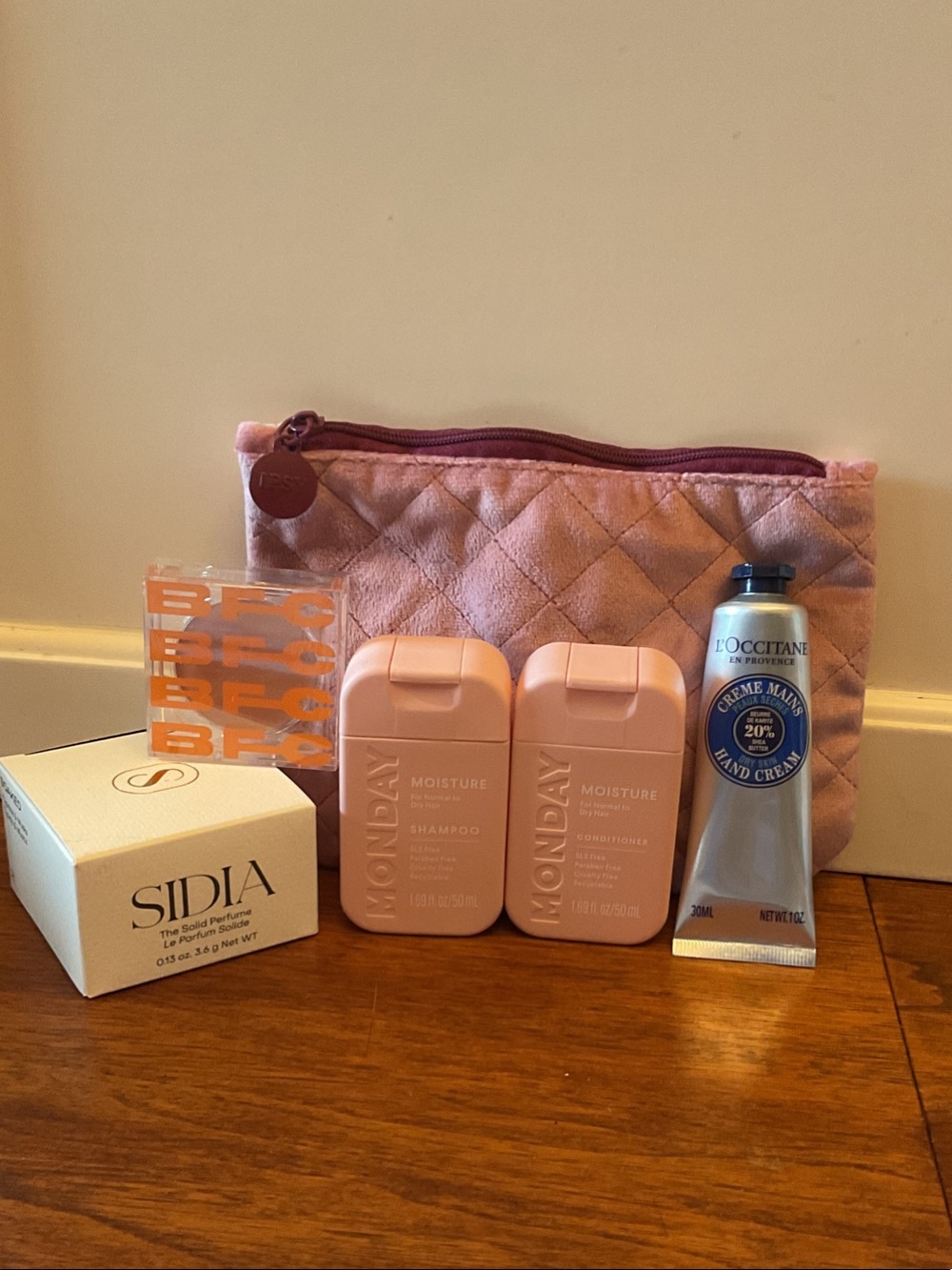 SIDIA The Solid Perfume, BFC #8 cream highlighter, Monday travel set +